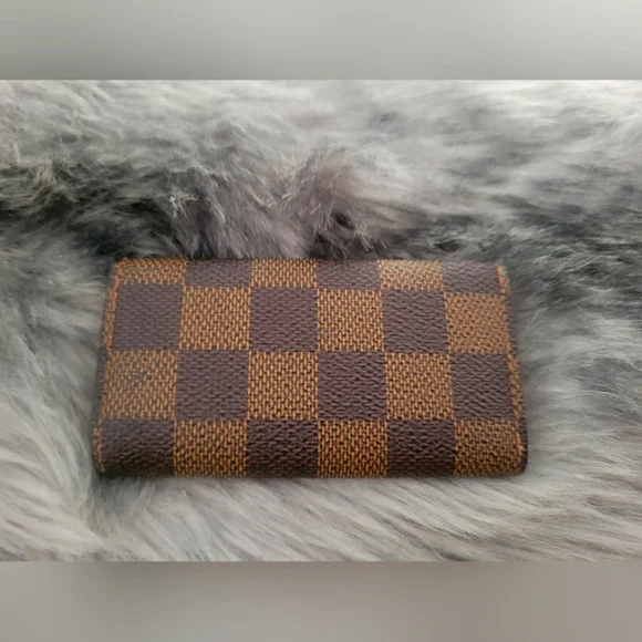 Louis Vuitton Brown Checkered Clutch - Picture 4 of 13